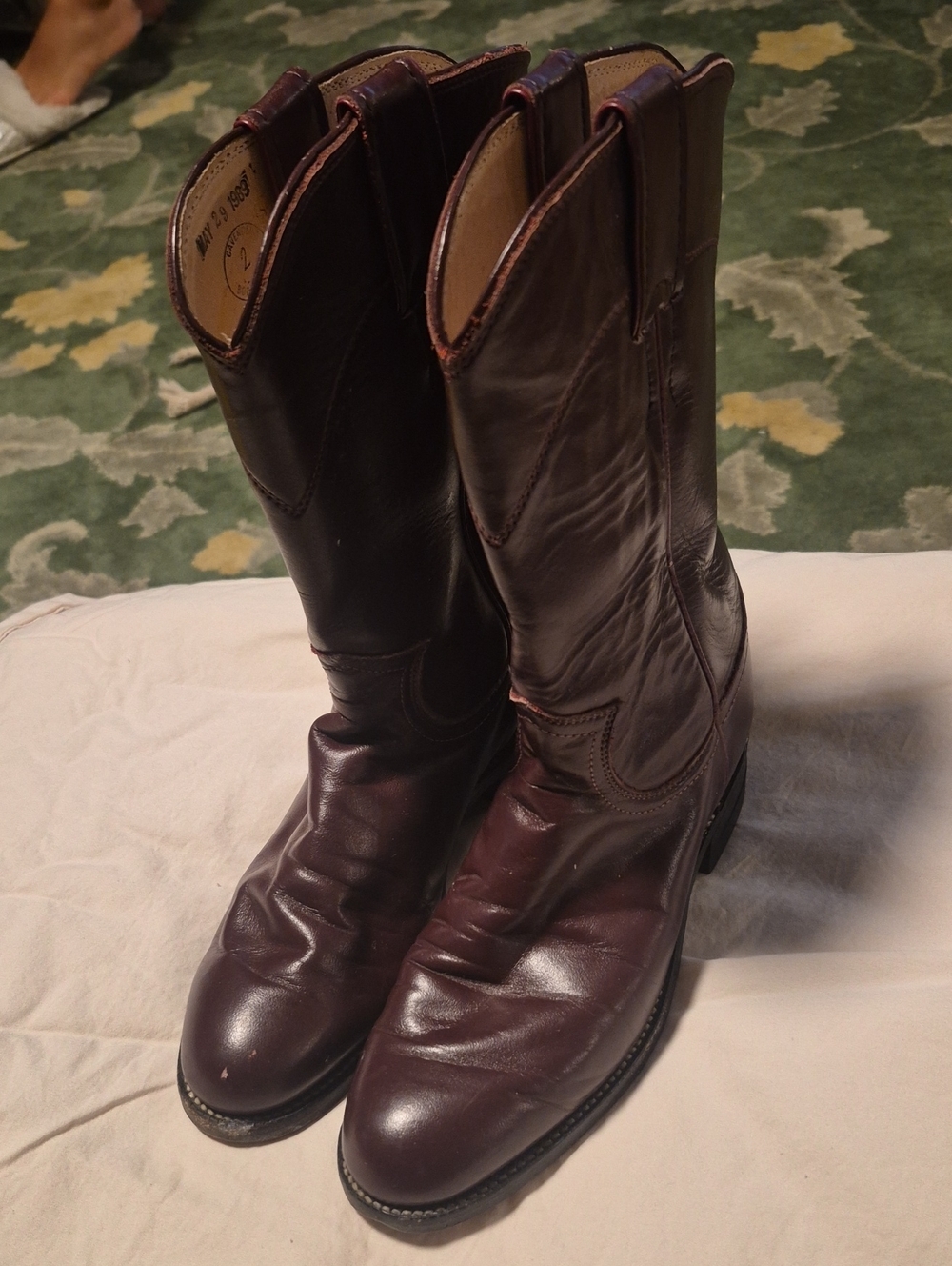 Justin Boots Burgundy Brown Leather Western Boots